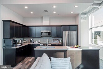 7809 Woodmont Ave in Bethesda, MD - Building Photo - Building Photo