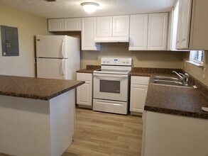 6415 Lenawee St in Panama City, FL - Building Photo - Building Photo