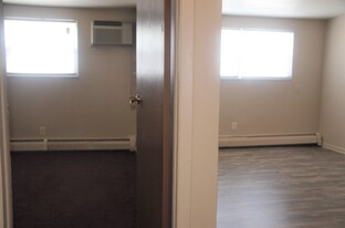 4991 Arbor Village Dr