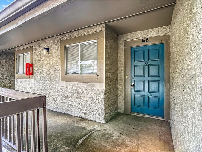 6344 Newtown Cir in Tampa, FL - Foto de edificio - Building Photo