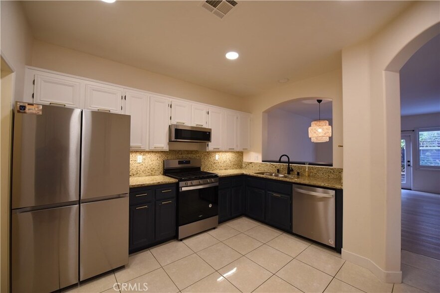 646 Sumner Way in Oceanside, CA - Building Photo