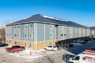 Trailview Apartments at Pioneers Park in Lincoln, NE - Building Photo - Building Photo