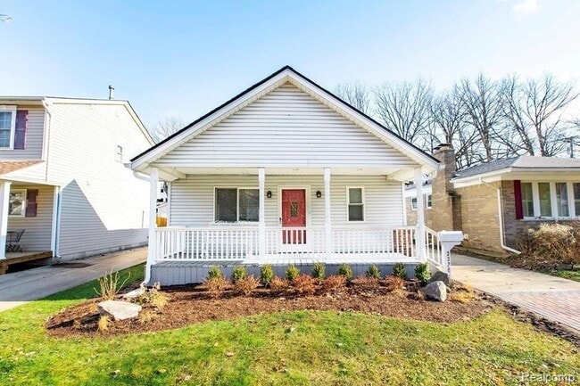 property at 3320 Harvard Rd