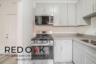 147 Normandie Ave in Los Angeles, CA - Building Photo - Building Photo