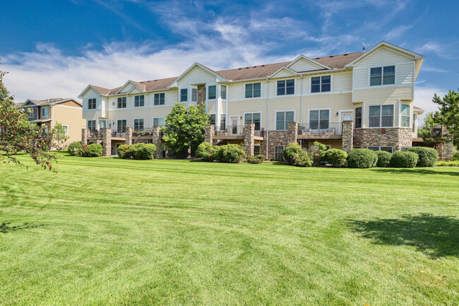 14788 Willemite Way NW, Unit Parkside Village in Ramsey, MN - Foto de edificio - Building Photo