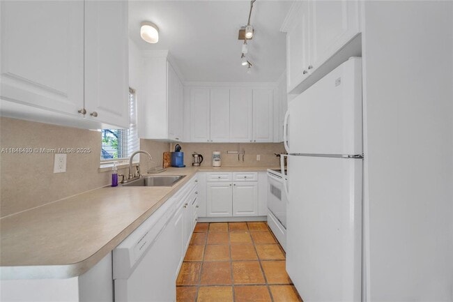 312 NE 16th Ter E in Fort Lauderdale, FL - Building Photo - Building Photo