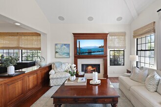 83 Ocean Vista in Newport Beach, CA - Building Photo - Building Photo