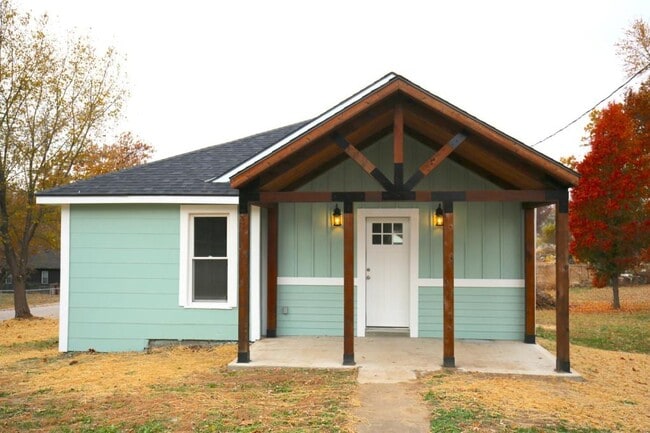 property at 126 S Kimball St