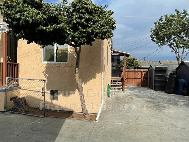 property at 5335 Bancroft Ave
