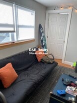 6 Salem St, Unit 3R