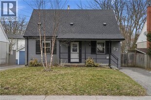 92 Gary Ave in Hamilton, ON - Building Photo