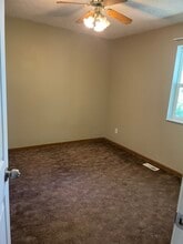 2209 Roma Ln in Country Club, MO - Foto de edificio - Building Photo