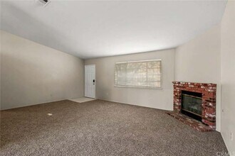 14258 Tonikan Rd in Apple Valley, CA - Building Photo - Building Photo