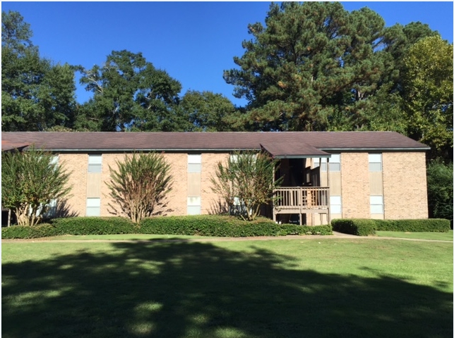 Gentian Village in Columbus, GA - Foto de edificio