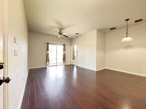 3080 Grandiflora Dr in Greenacres, FL - Foto de edificio - Building Photo