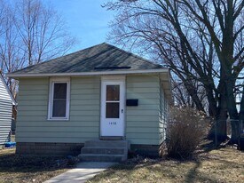 1458 Almond Ave in St. Paul, MN - Building Photo