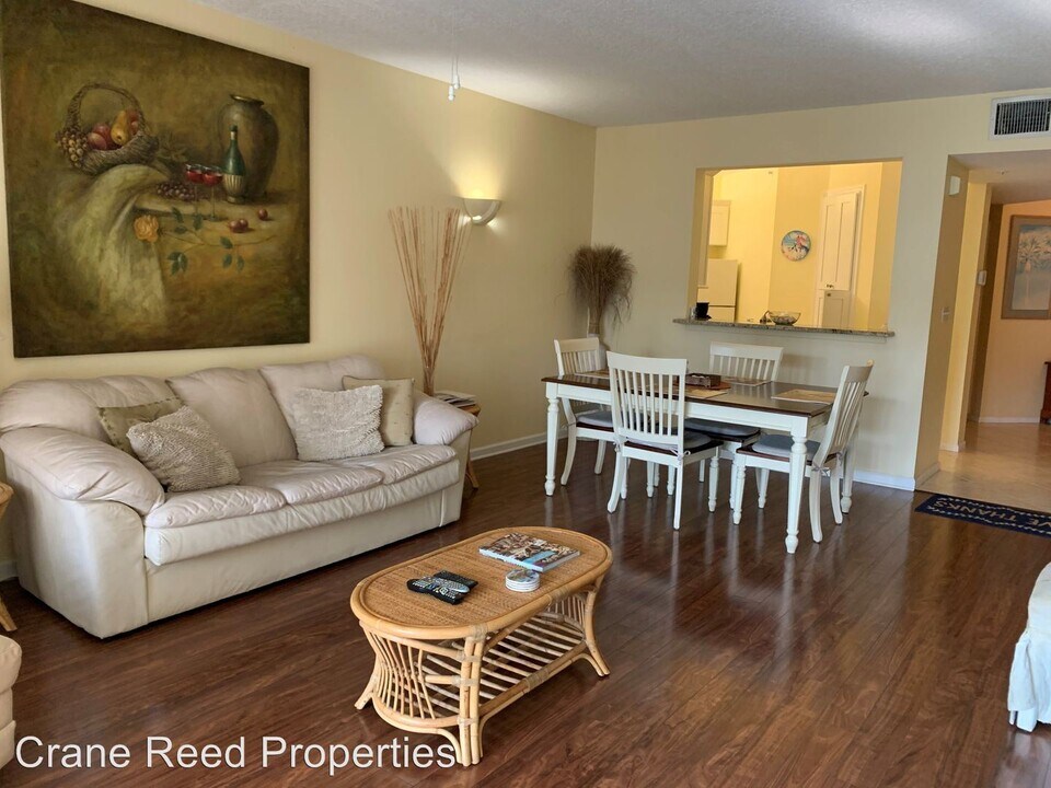 200 Uno Lago Dr-Unit -#202 in Juno Beach, FL - Building Photo