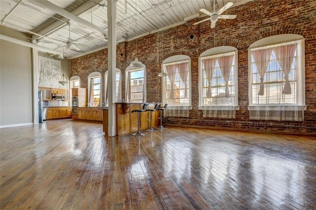 property at 161 Mangum St SW