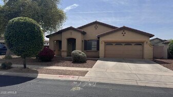 8771 W Nicolet Ave in Glendale, AZ - Building Photo