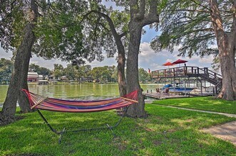 416 Turtle Ln in Seguin, TX - Building Photo - Building Photo
