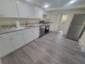 8 Dewey Ave in North Providence, RI - Building Photo - Building Photo