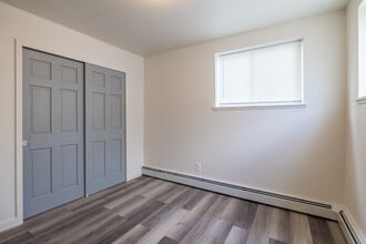 Savory Village Apartments in Flint, MI - Foto de edificio - Interior Photo