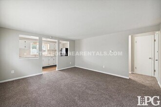 3424 Douglas Rd in Toledo, OH - Building Photo - Building Photo