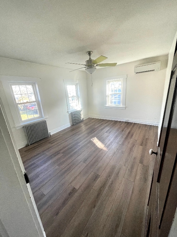 302 E Sunbury St in Millerstown, PA - Building Photo - Building Photo