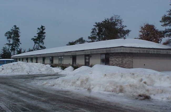 Bush Street Apartments in Stevens Point, WI - Foto de edificio - Building Photo