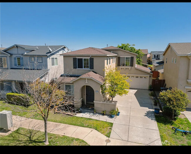 4376 Mathias Way in Merced, CA - Foto de edificio - Building Photo