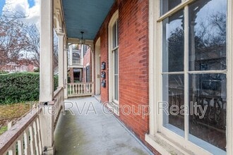 2201 E Broad St in Richmond, VA - Building Photo - Building Photo