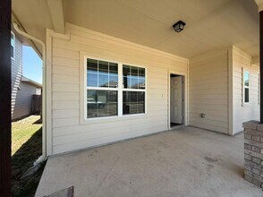 228 Bent Creek Dr in Hutto, TX - Building Photo - Building Photo
