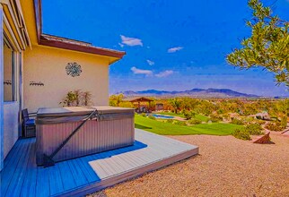 198 S Naples St in Henderson, NV - Building Photo - Building Photo