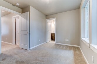 21367 SW Ortiz Ln in Aloha, OR - Building Photo - Building Photo