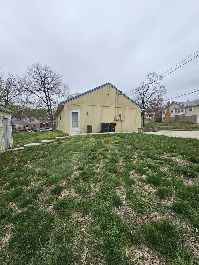 401 Cypress Ave in Kansas City, MO - Foto de edificio - Building Photo
