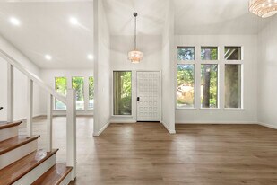 8747 S 68th E Ave in Tulsa, OK - Building Photo