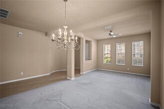12168 Country Day Cir in Ft. Myers, FL - Building Photo - Building Photo