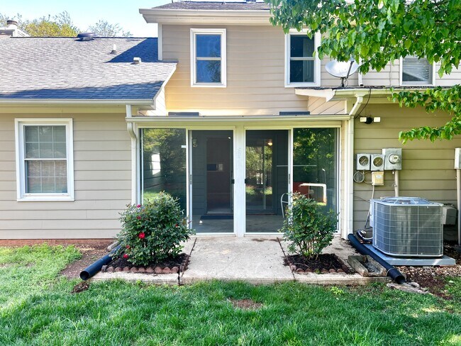 4607 Lawndale Dr in Greensboro, NC - Building Photo - Building Photo