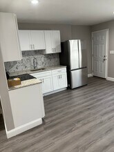 4905 Chalgrove Ave in Baltimore, MD - Building Photo - Building Photo