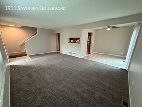 1911 Sawbury Blvd in Columbus, OH - Building Photo - Building Photo