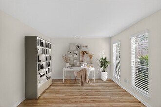 14734 Perthshire Rd in Houston, TX - Building Photo - Building Photo