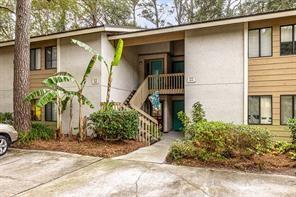 209 Walmar Grove in St. Simons Island, GA - Building Photo