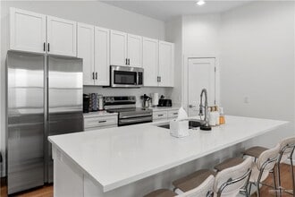 25 West St in McAllen, TX - Building Photo - Building Photo