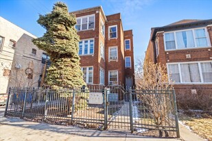 4343 N Spaulding Ave, Unit 2 in Chicago, IL - Building Photo