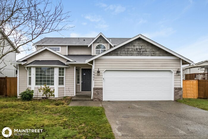 19907 15th Ave E in Spanaway, WA - Building Photo