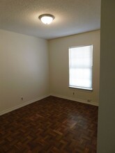 1002 Southwalk St in Georgetown, TX - Foto de edificio - Building Photo