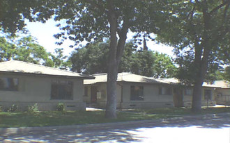 2205 Lawrence Ave Apartments