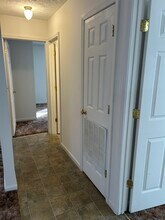 132 Burkhardt Way in Kodak, TN - Foto de edificio - Building Photo