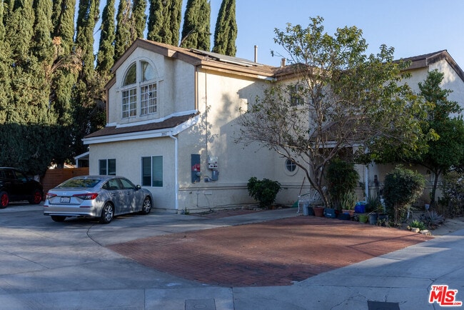 20102 Baltar St in Los Angeles, CA - Building Photo - Building Photo