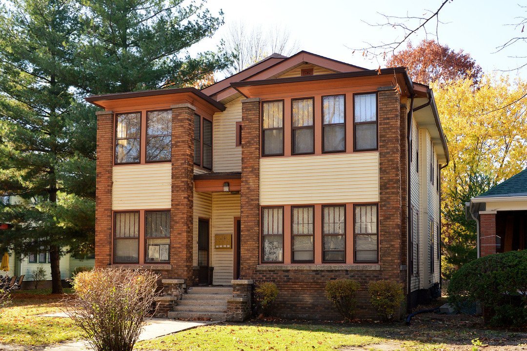 640 Woodruff Place Middle Dr in Indianapolis, IN - Foto de edificio